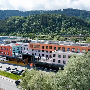 Hwest Szálloda